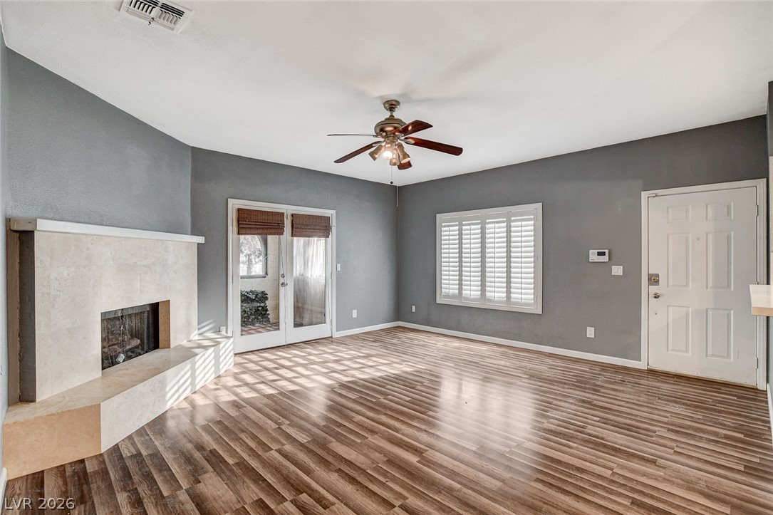 Photo 19 of 42, 1412 Santa Margarita Street #H