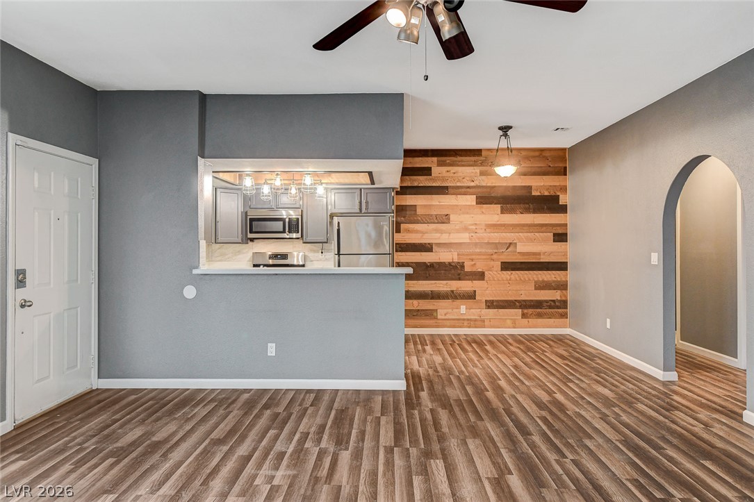 Photo 22 of 42, 1412 Santa Margarita Street #H
