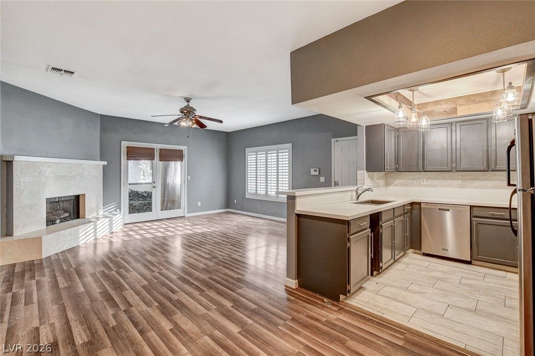 Photo 24 of 42, 1412 Santa Margarita Street #H