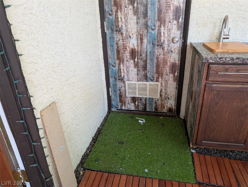 Photo 21 of 42, 1412 Santa Margarita Street #H