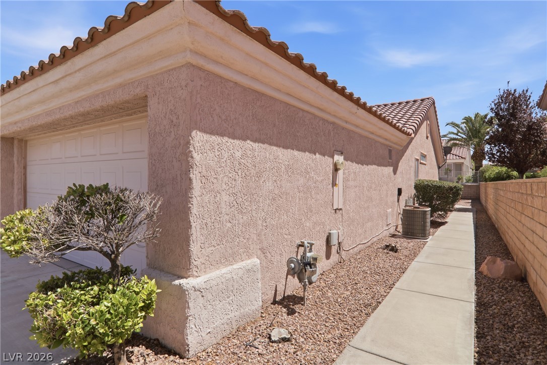 Photo 42 of 49, 9917 Woodhouse Drive
