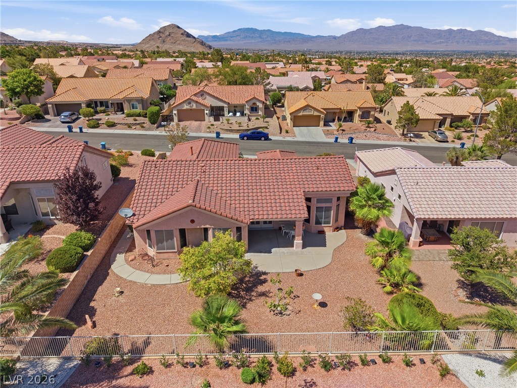 Photo 4 of 9917 Woodhouse Drive