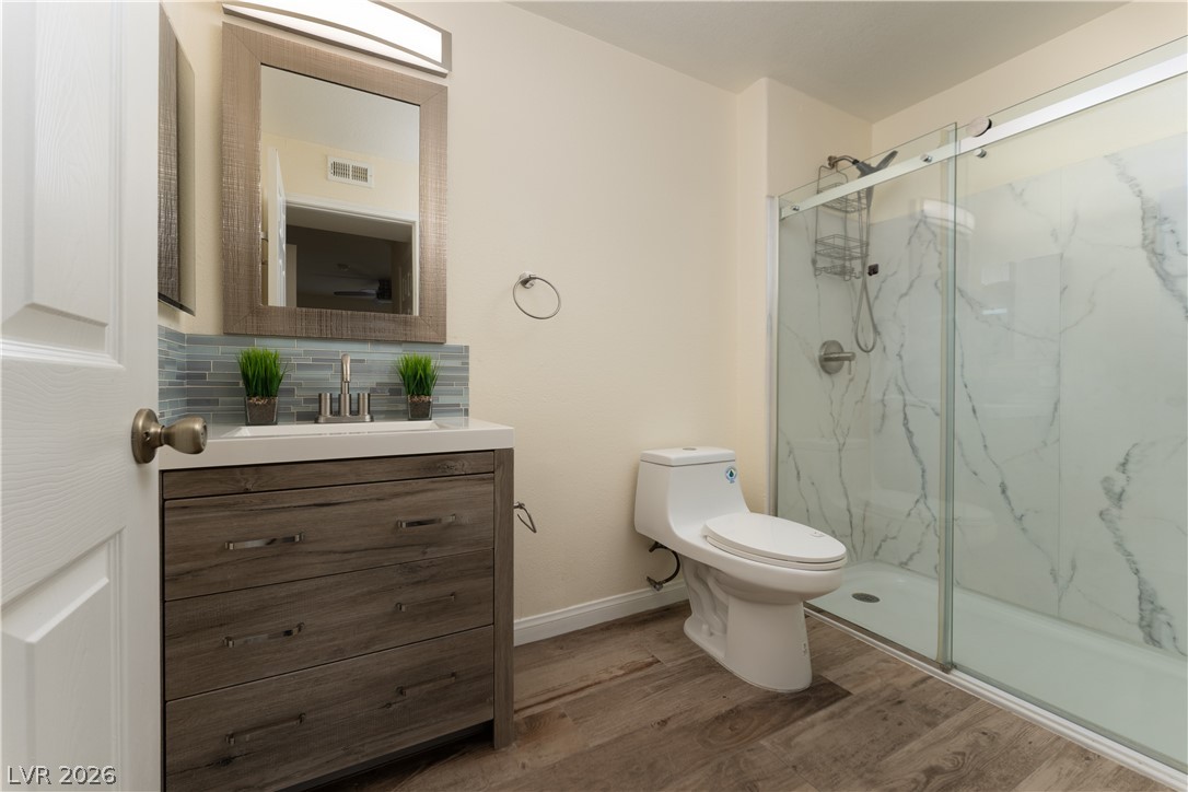 Photo 15 of 34, 3318 N DECATUR Boulevard #2143