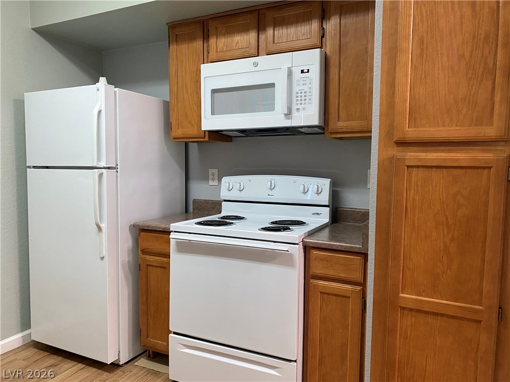 Photo 6 of 16, 6650 W Warm Springs Road #1170