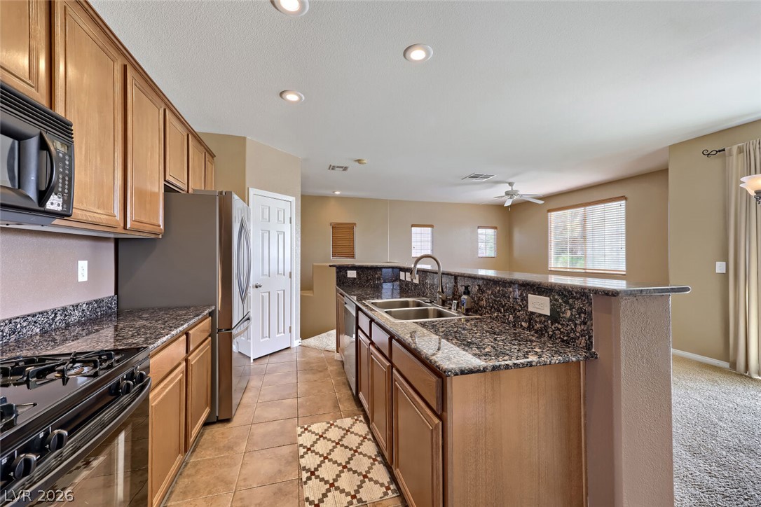 Photo 5 of 20 Hudson Canyon Street #3