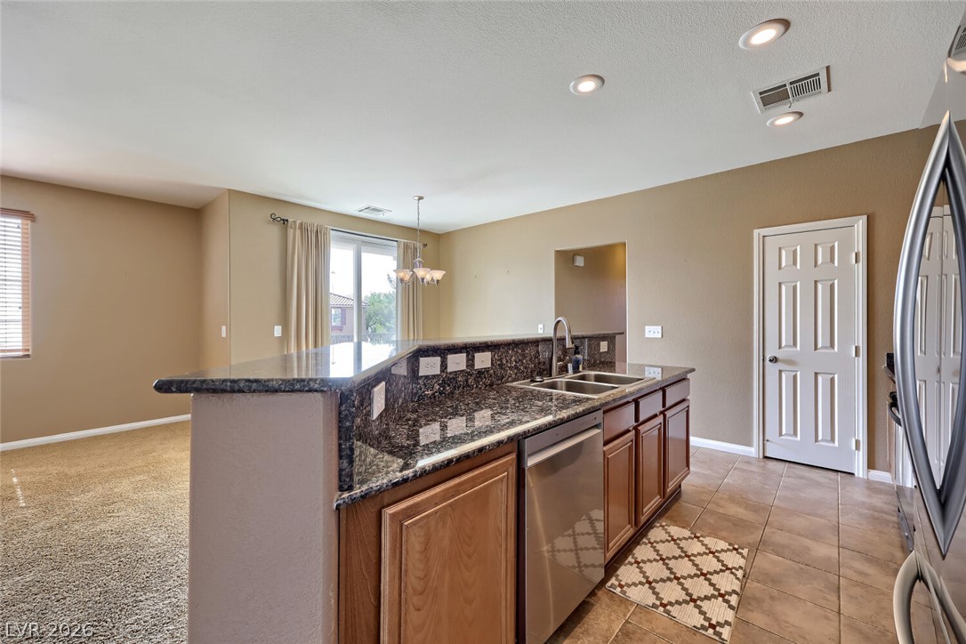 Photo 6 of 28, 20 Hudson Canyon Street #3