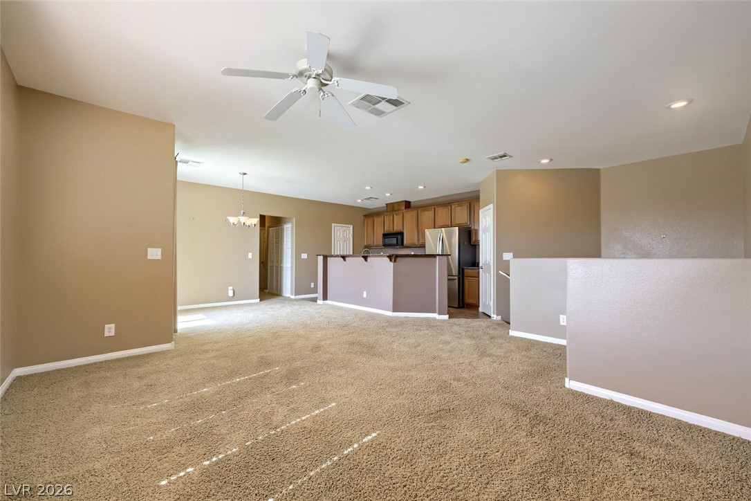 Photo 11 of 28, 20 Hudson Canyon Street #3