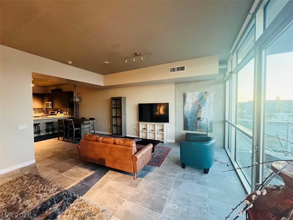 353 E Bonneville Avenue #606, Las Vegas 89101