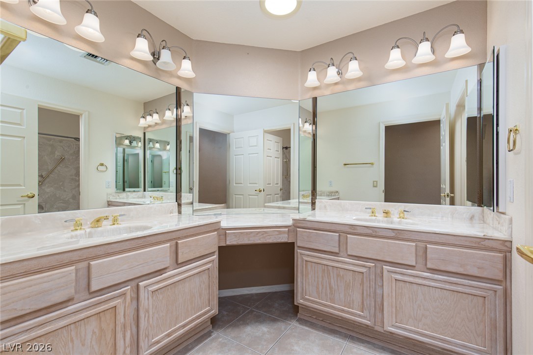 Photo 33 of 99, 8604 Linderwood Drive