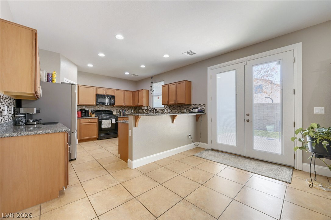Photo 5 of 6841 Compass Cove Avenue
