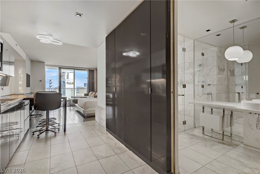 Photo 2 of 4381 W Flamingo Road #27308