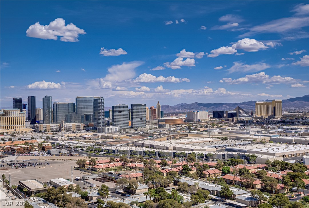 Photo 19 of 21, 4381 W Flamingo Road #27308