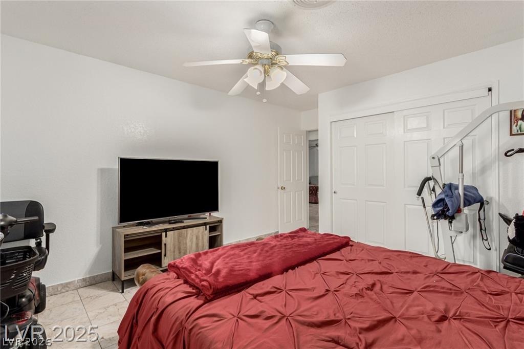 Photo 26 of 42, 1924 S 1924 S 6th ST Street