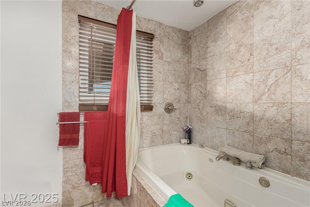 Photo 29 of 42, 1924 S 1924 S 6th ST Street