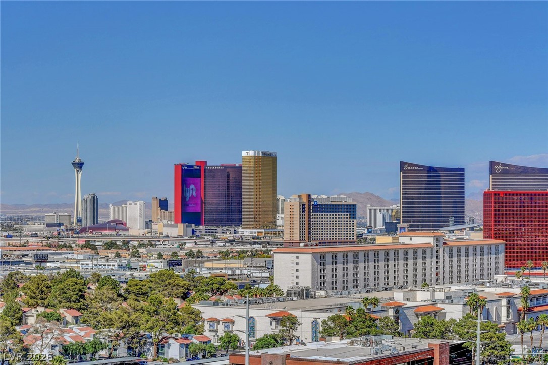 Photo 23 of 27, 4381 W Flamingo Road #1206