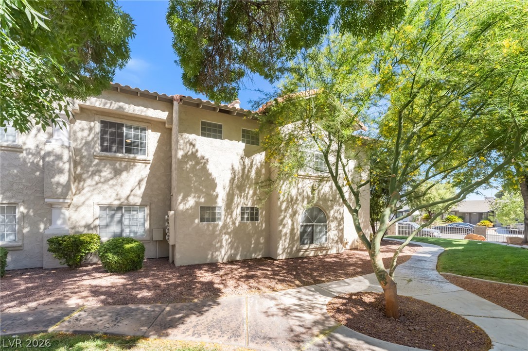 Photo 4 of 6808 Elm Creek Drive #201