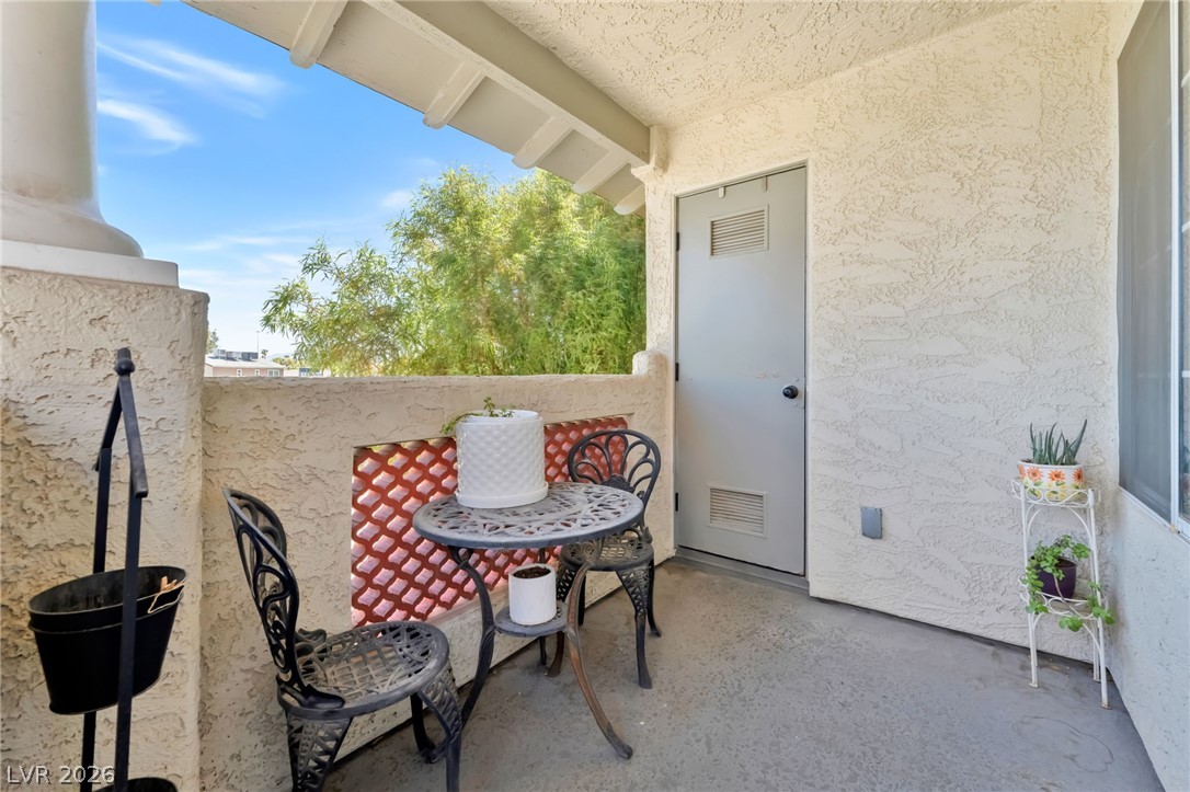 Photo 6 of 35, 6808 Elm Creek Drive #201
