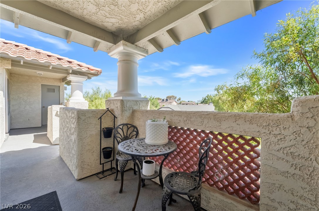 Photo 7 of 35, 6808 Elm Creek Drive #201