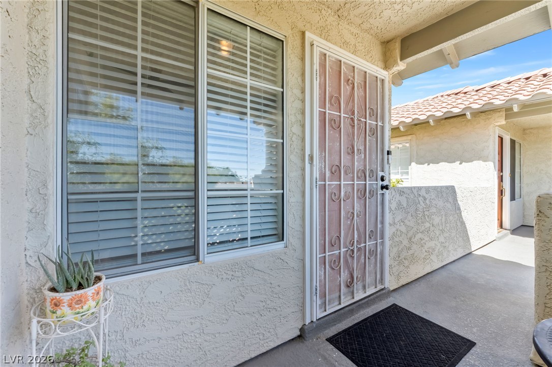 Photo 8 of 35, 6808 Elm Creek Drive #201