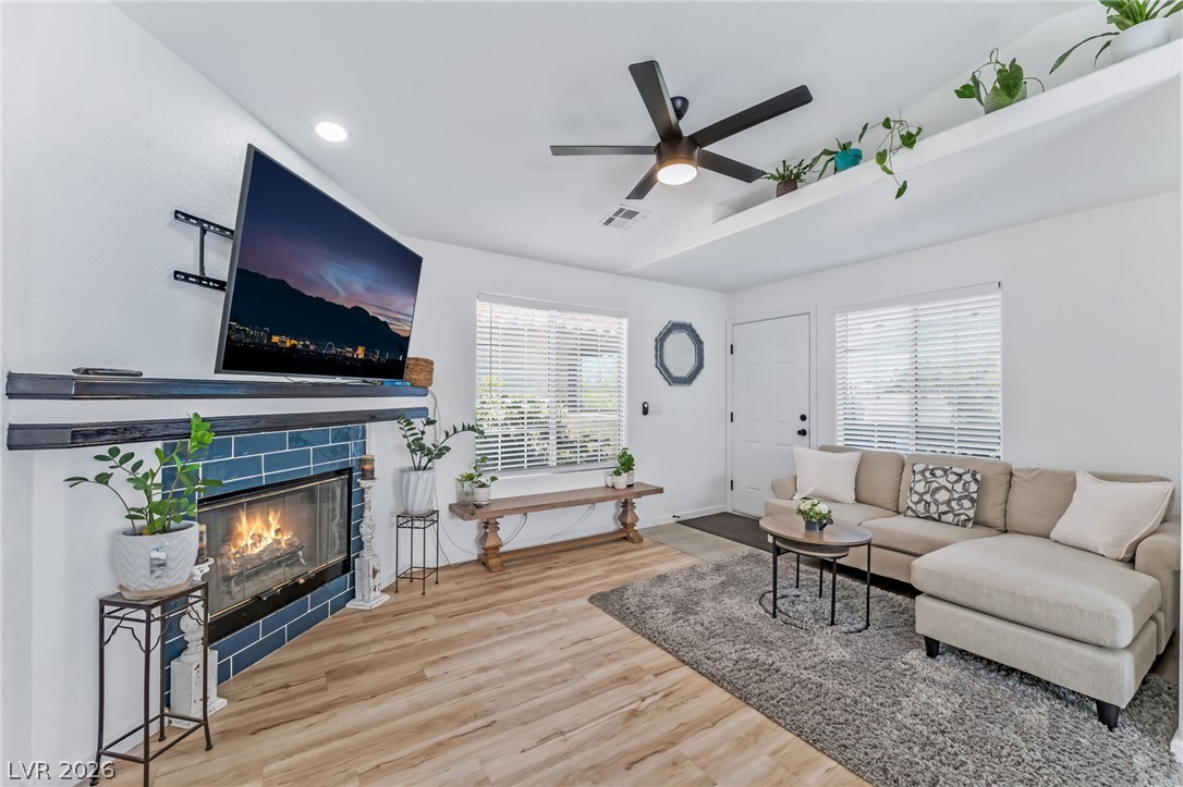 Photo 11 of 35, 6808 Elm Creek Drive #201