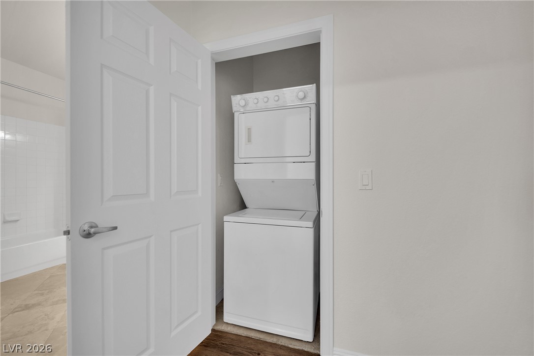Photo 17 of 41, 5250 S Rainbow Boulevard #2057