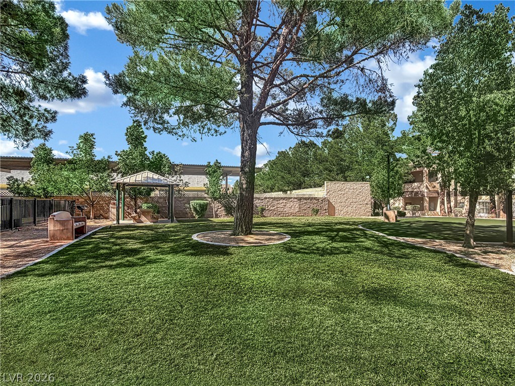 Photo 35 of 41, 5250 S Rainbow Boulevard #2057