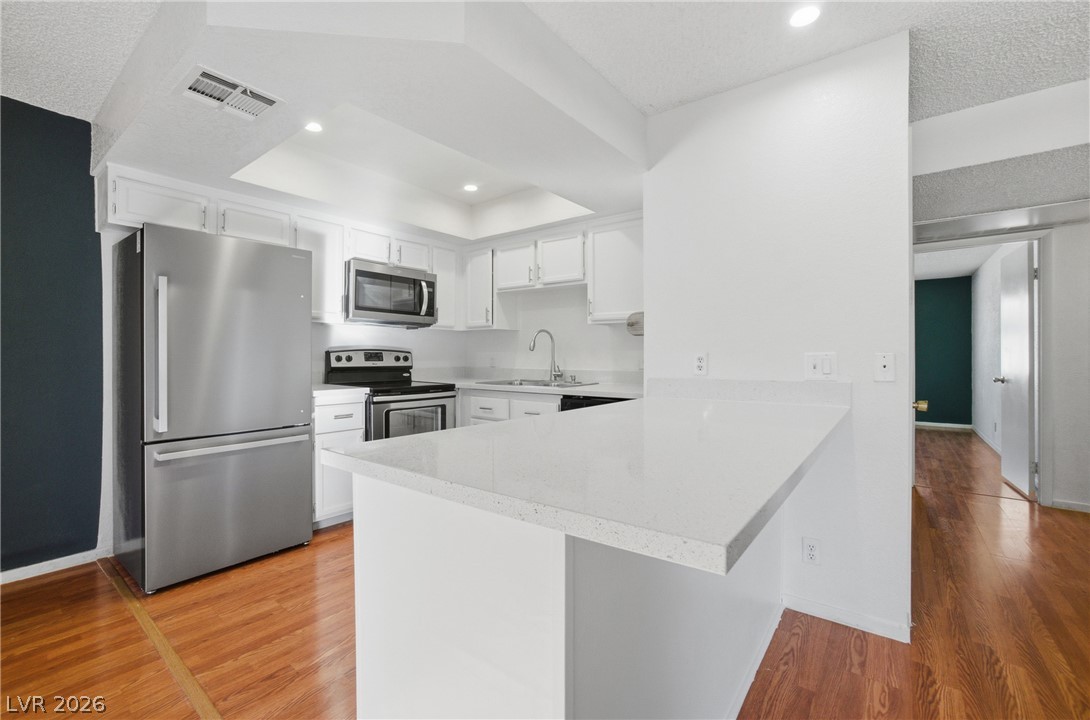 Photo 10 of 19, 945 Falconhead Lane #201