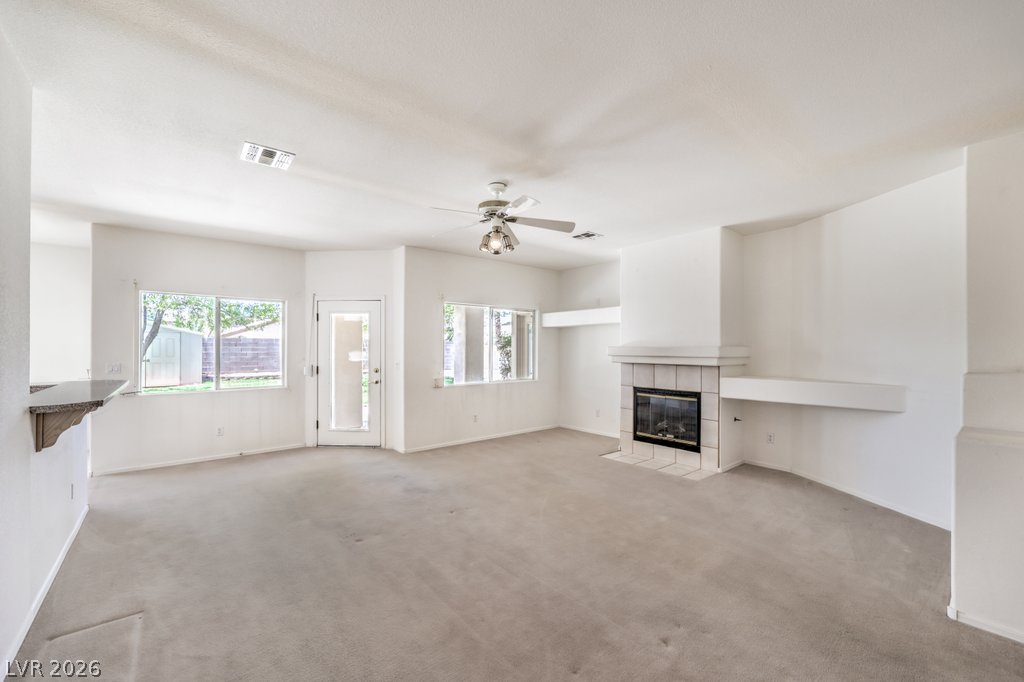 Photo 5 of 1019 Skysail Drive