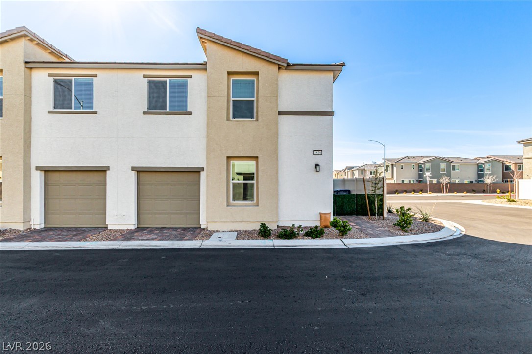 2829 Champagne Gold Avenue, North Las Vegas 89086