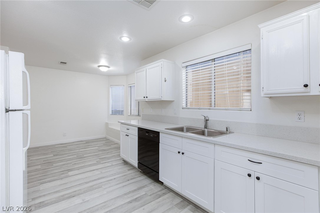Photo 9 of 36, 2246 Ramsgate Drive #0
