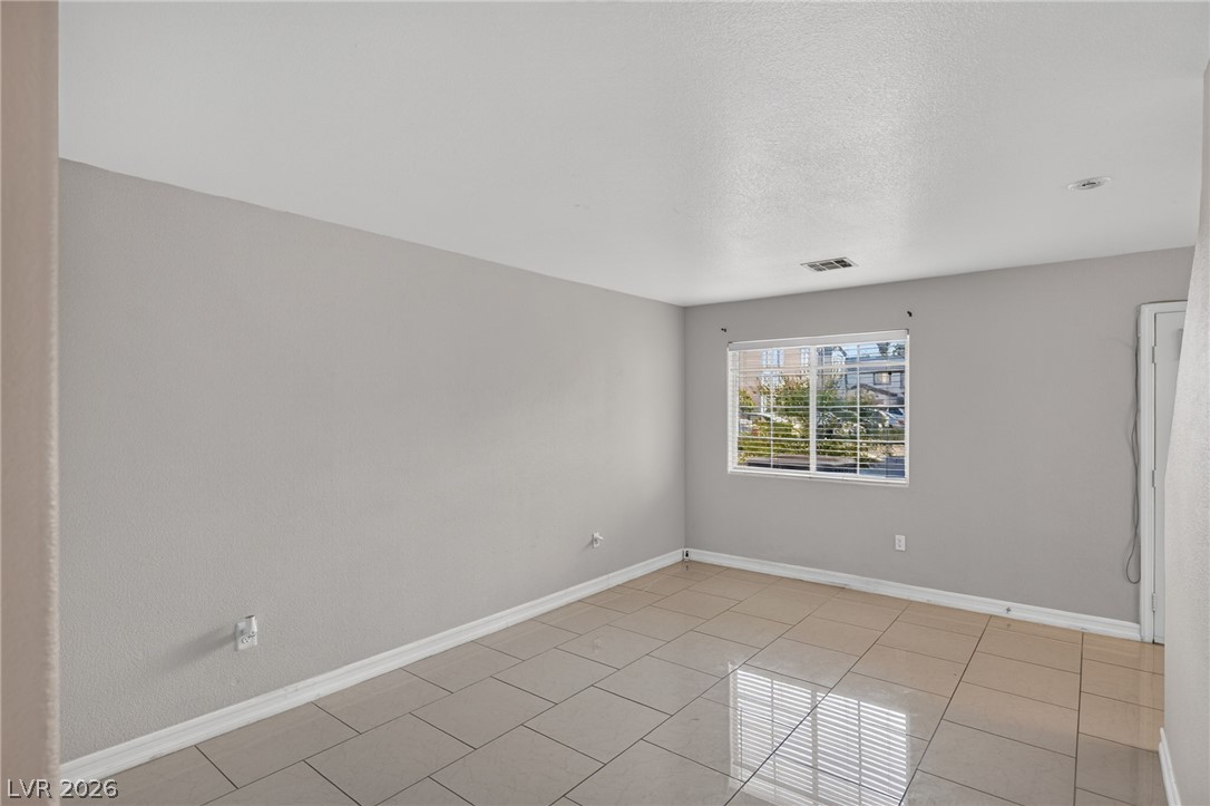 Photo 7 of 28, 5330 E Charleston Boulevard #20