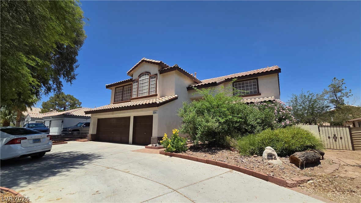 Photo 2 of 884 E Robindale Road