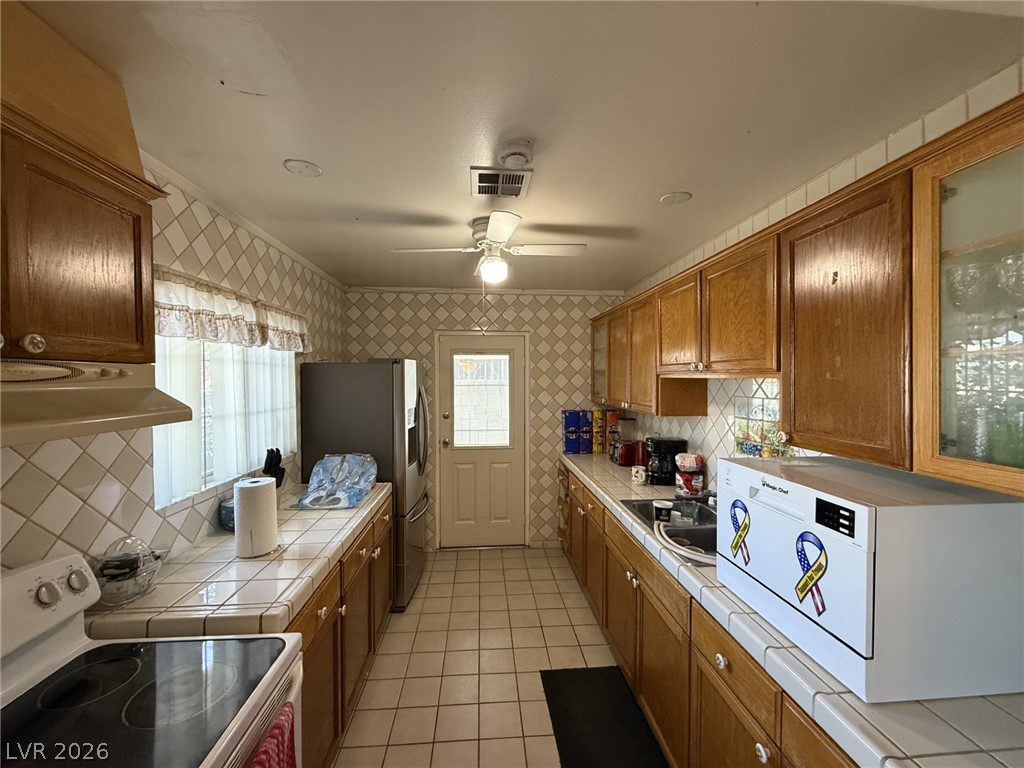 Photo 5 of 4567 S Nellis Boulevard