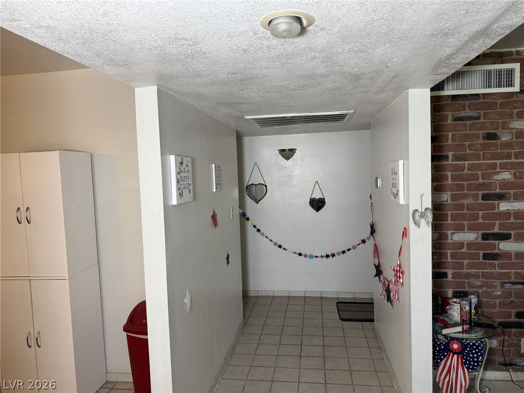 Photo 11 of 31, 4567 S Nellis Boulevard