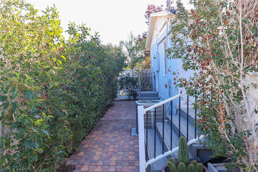 Photo 20 of 36, 616 6th Street
