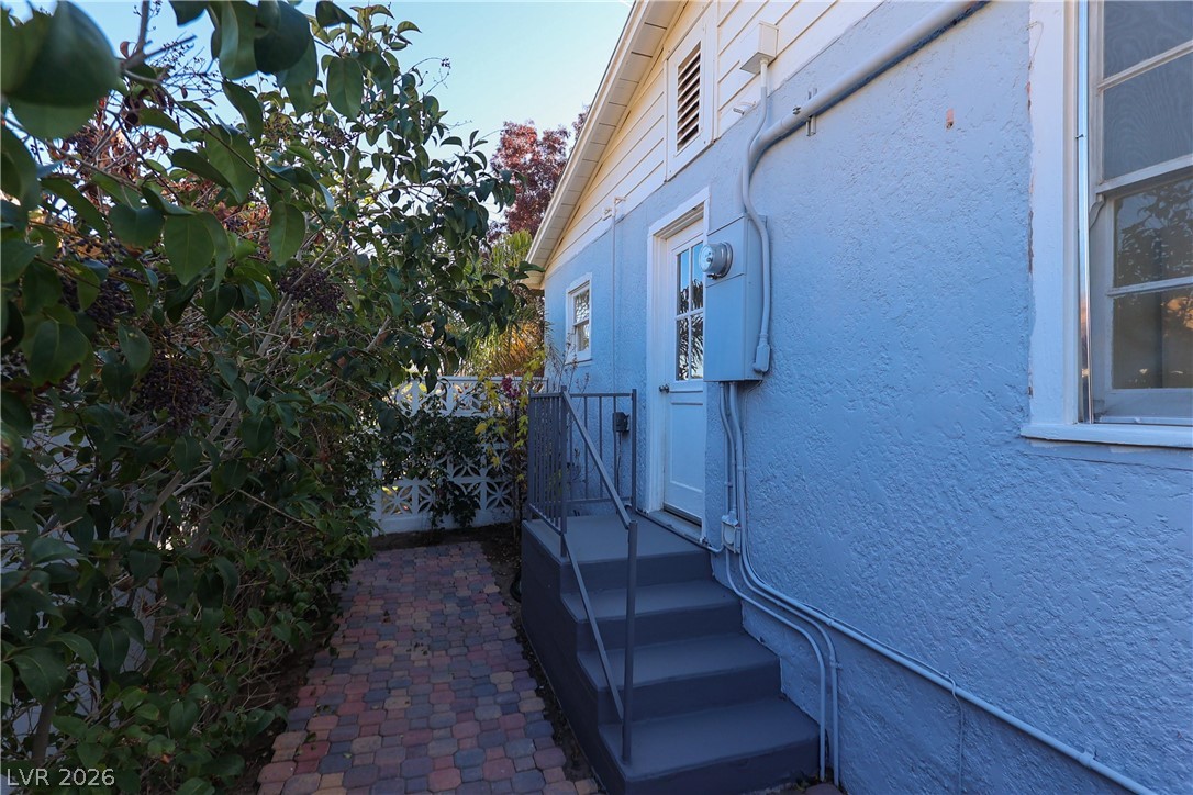Photo 22 of 36, 616 6th Street