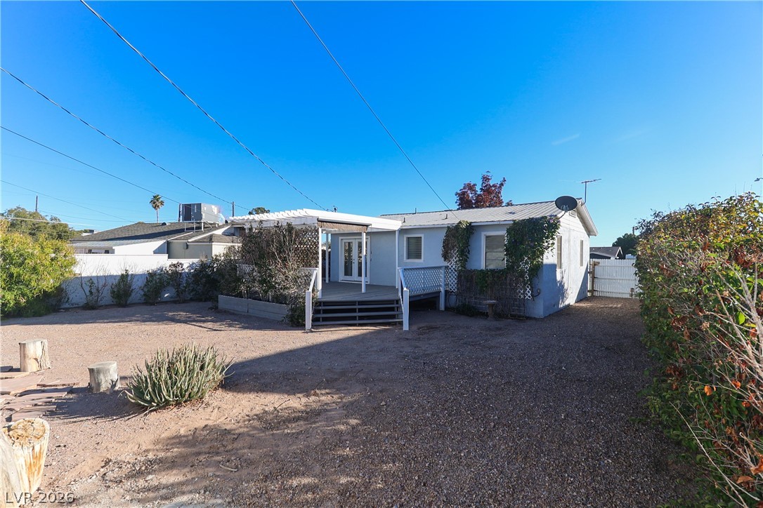 Photo 10 of 36, 616 6th Street