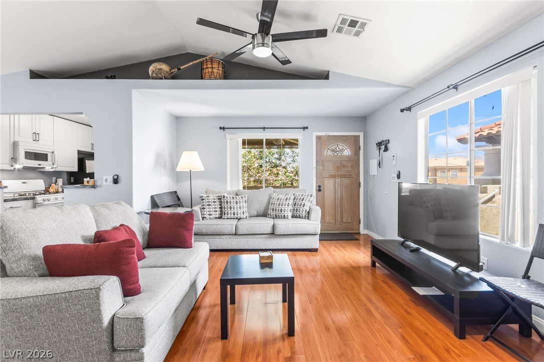 Photo 15 of 36, 6832 Elm Creek Drive #204