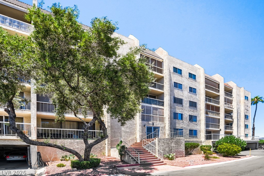 750 S Royal Crest Circle #327, Las Vegas 89169