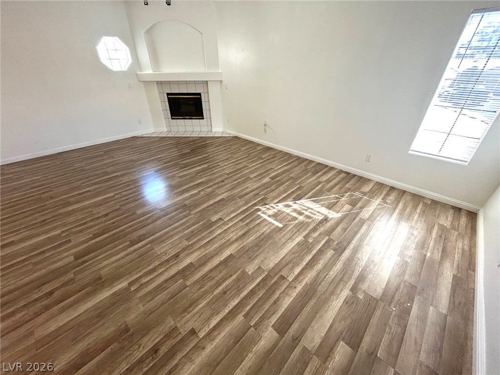 Photo 4 of 1900 N Torrey Pines Drive #217