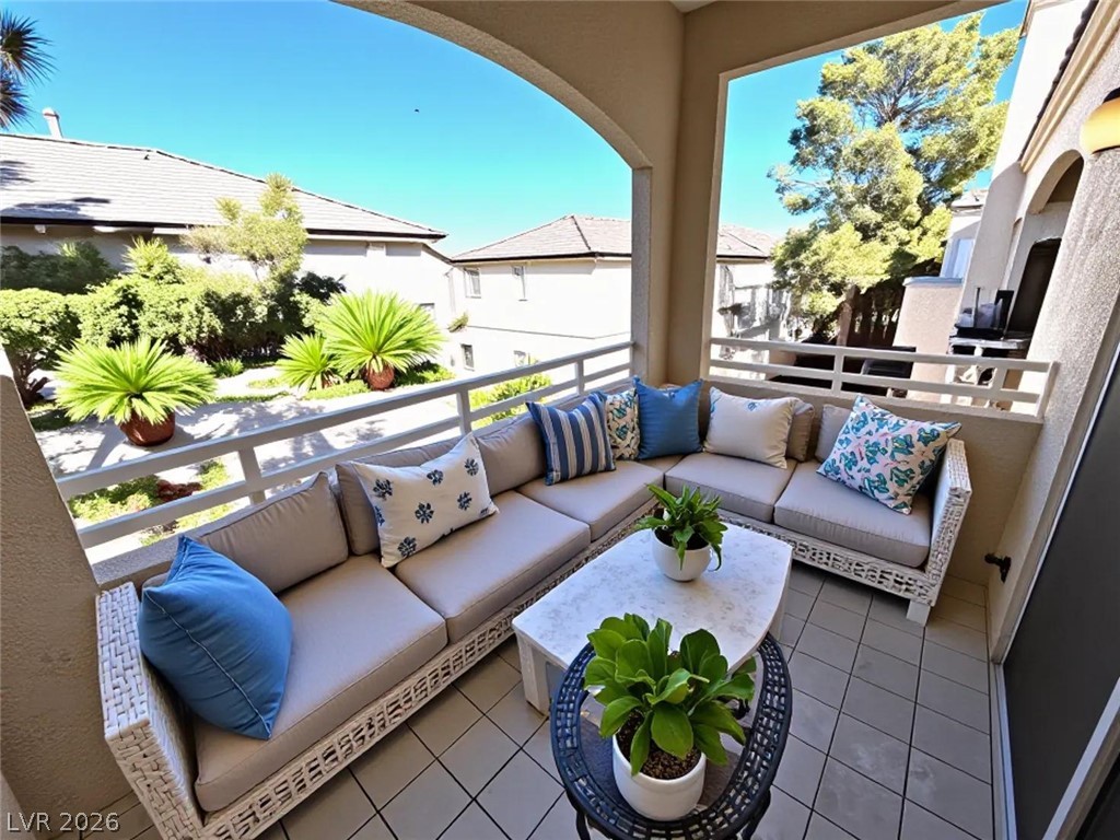 Photo 13 of 36, 1900 N Torrey Pines Drive #217