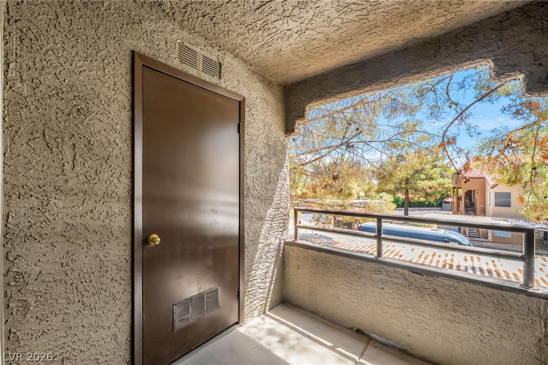 Photo 33 of 39, 2200 S Fort Apache Road #2229