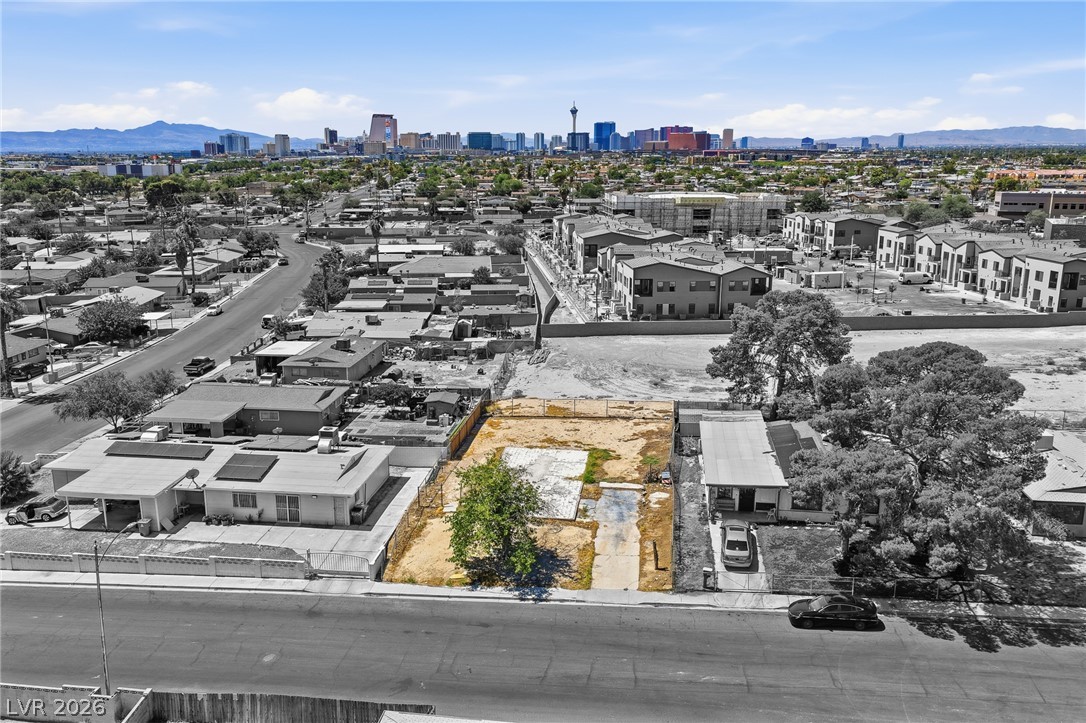 609 Gilday Avenue, North Las Vegas 89030