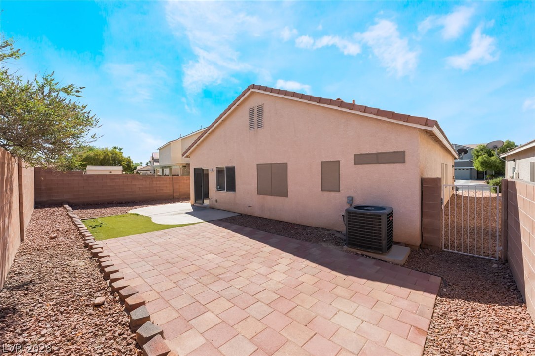 Photo 36 of 41, 6249 Highland Gardens Drive