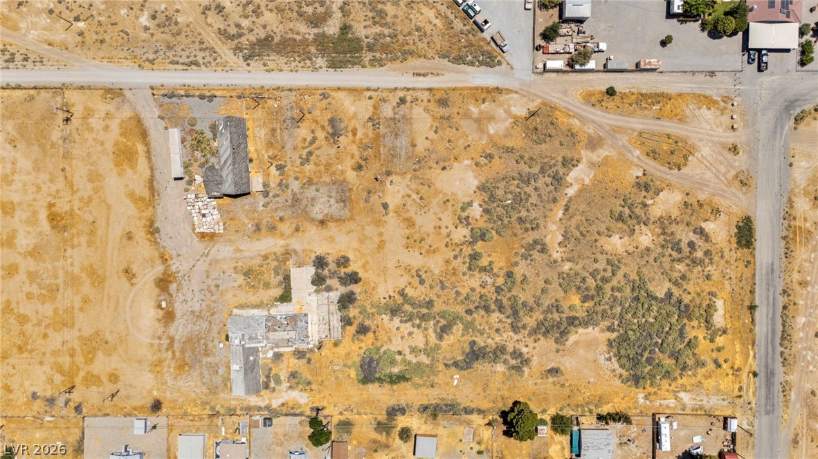 Photo 6 of 37, 1190 S Linda Street