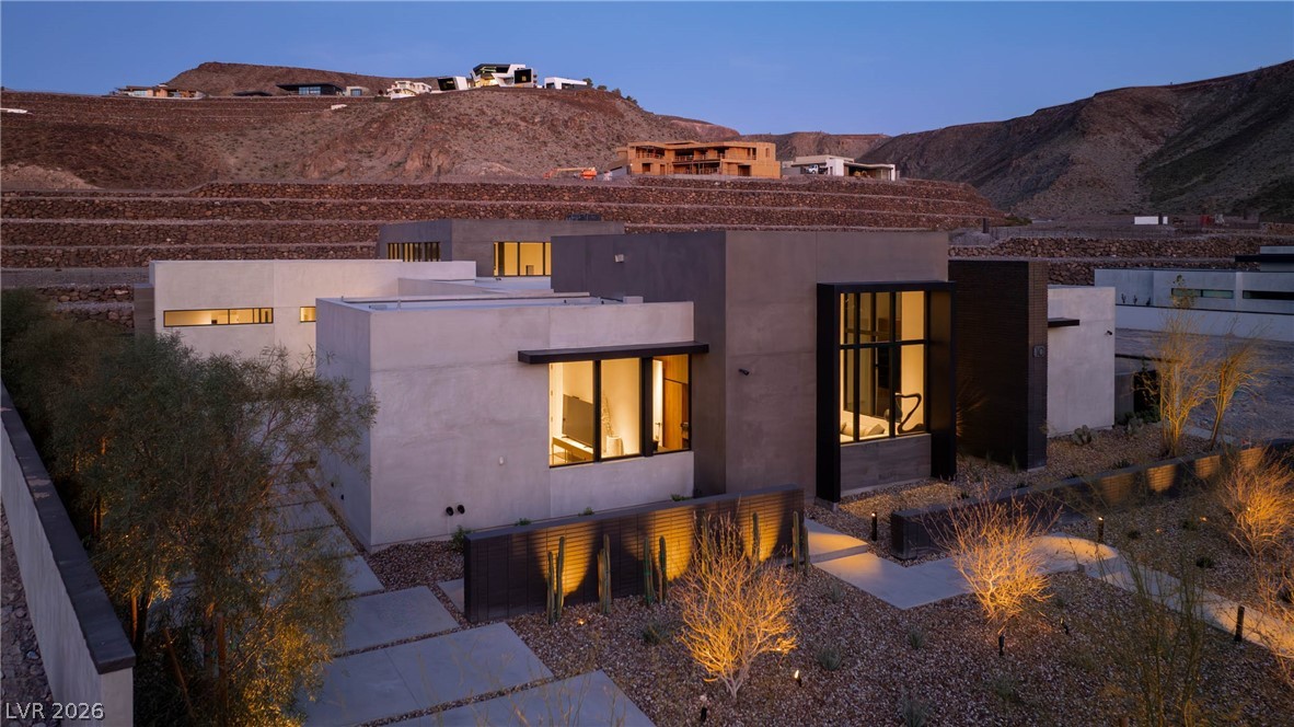 10 Sanctuary Peak Court, Henderson