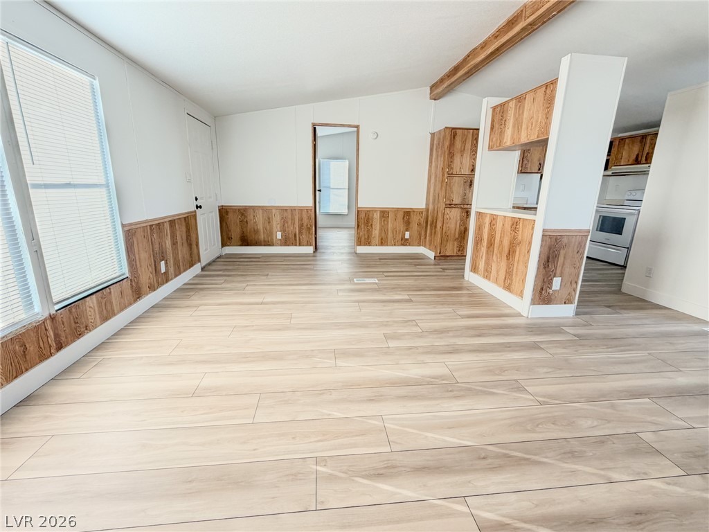 Photo 7 of 27, 2140 Cicchi Street