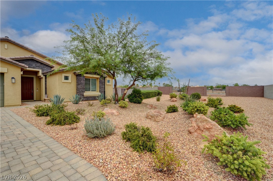 Photo 5 of 1526 Quail Vista Court