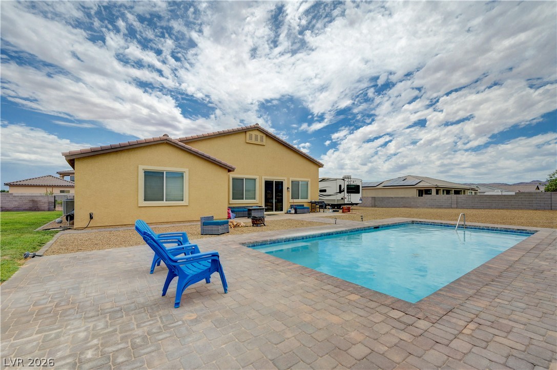 Photo 3 of 1526 Quail Vista Court