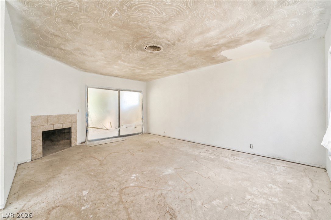 Photo 6 of 42, 2985 Bel Air Drive